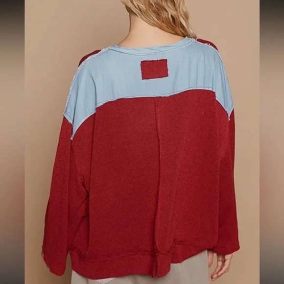 New POL Exposed Seam Star Denim Patch Round Neckline Relaxed Fit Sweater Red - Picture 5 of 5